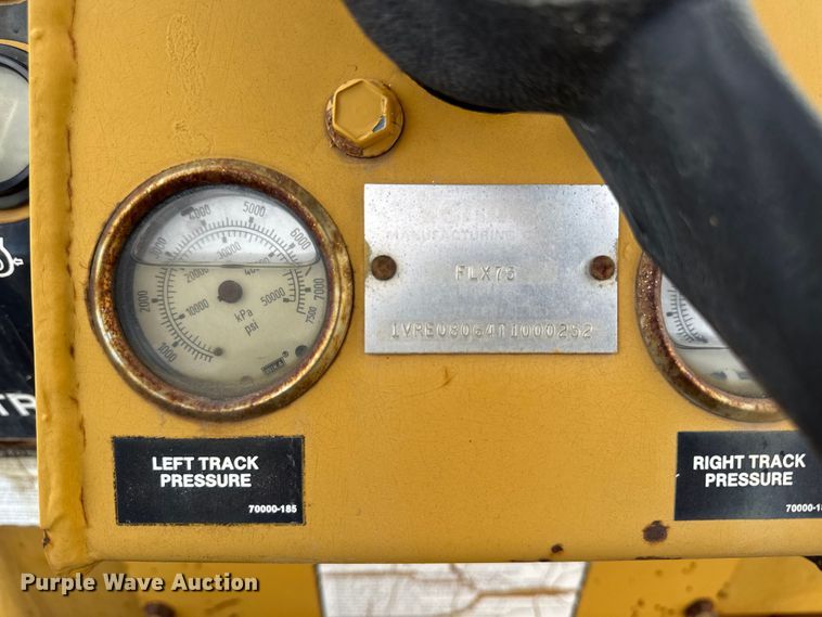 image for item EA2065 1996 Vermeer Flextrak FLX75 vibratory cable plow