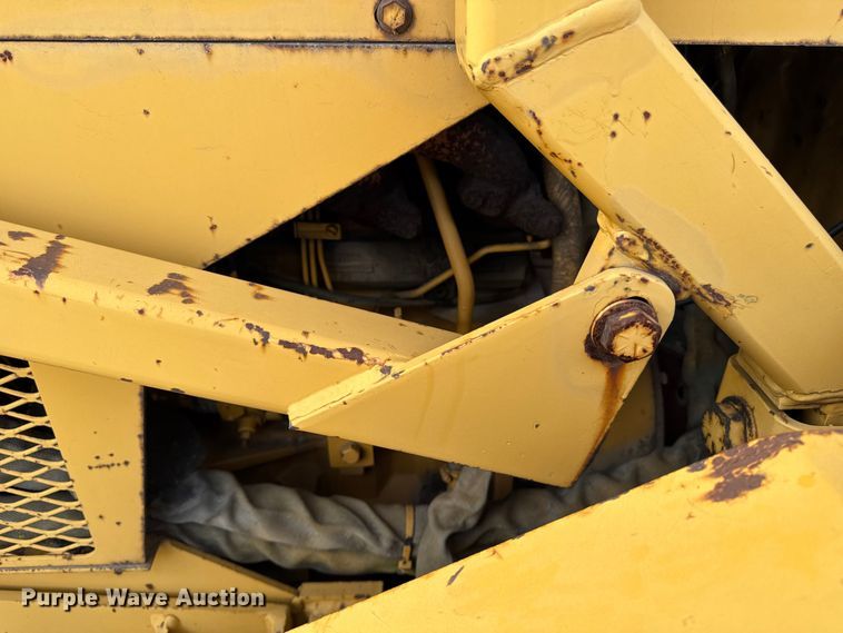 image for item EA2065 1996 Vermeer Flextrak FLX75 vibratory cable plow