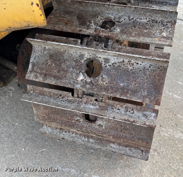 image for item EA2065 1996 Vermeer Flextrak FLX75 vibratory cable plow