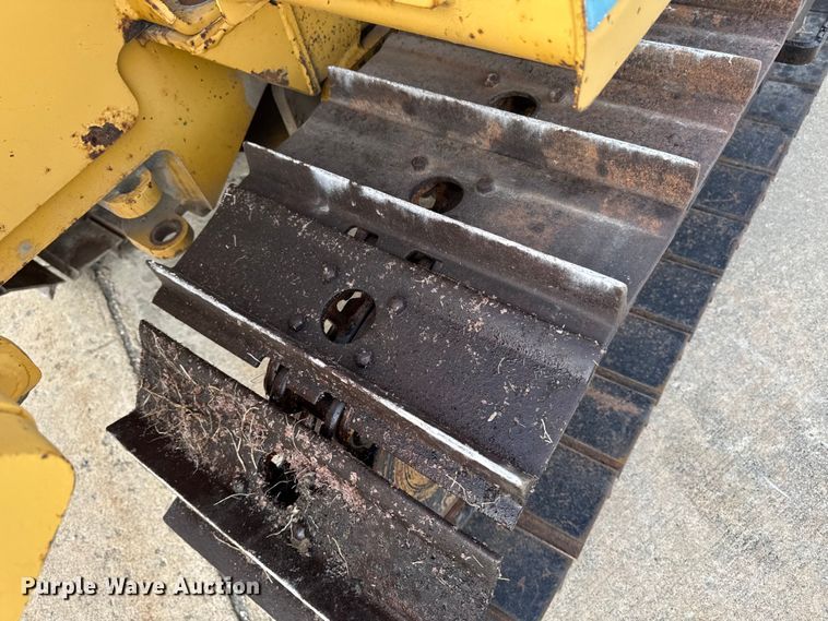 image for item EA2065 1996 Vermeer Flextrak FLX75 vibratory cable plow