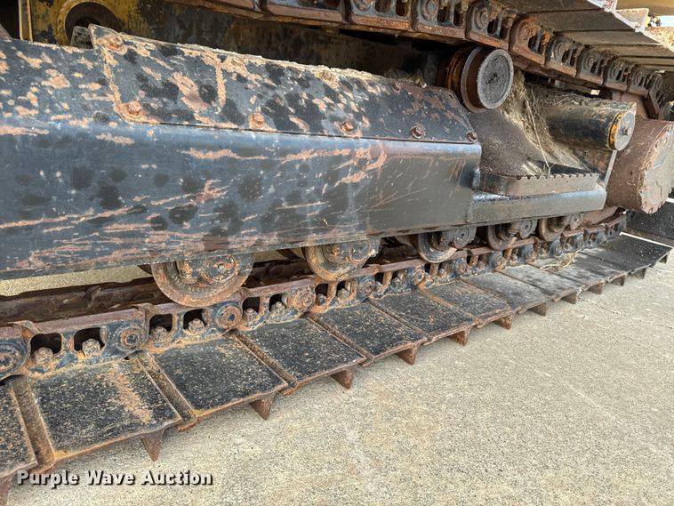 image for item EA2065 1996 Vermeer Flextrak FLX75 vibratory cable plow