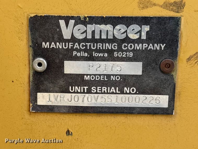 image for item EA2065 1996 Vermeer Flextrak FLX75 vibratory cable plow