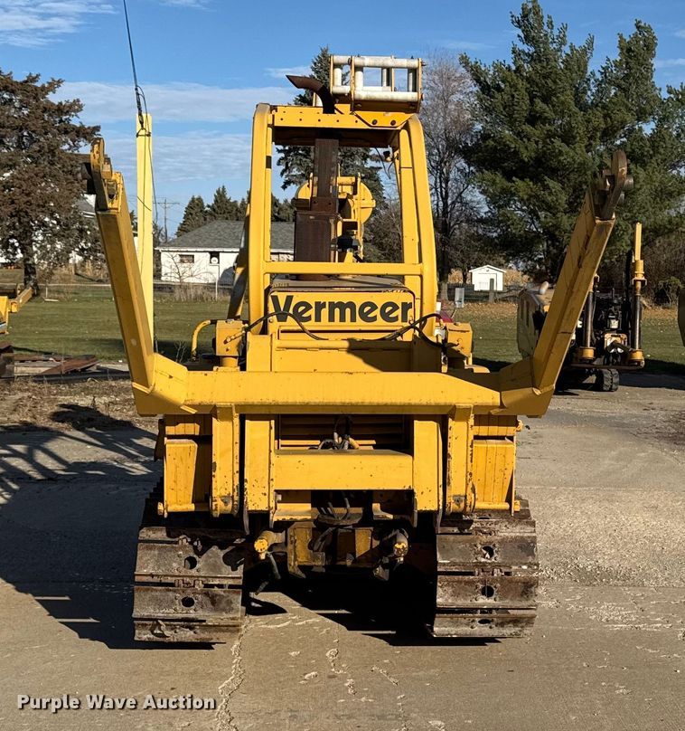 image for item EA2066 1994 Vermeer Flextrak FLX75 vibratory cable plow