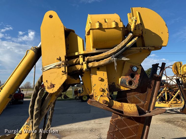 image for item EA2066 1994 Vermeer Flextrak FLX75 vibratory cable plow