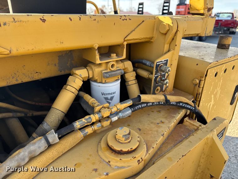 image for item EA2066 1994 Vermeer Flextrak FLX75 vibratory cable plow