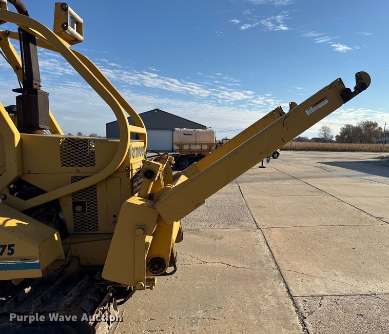 image for item EA2066 1994 Vermeer Flextrak FLX75 vibratory cable plow