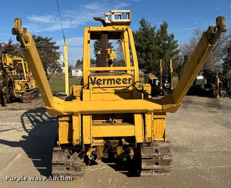 image for item EA2066 1994 Vermeer Flextrak FLX75 vibratory cable plow