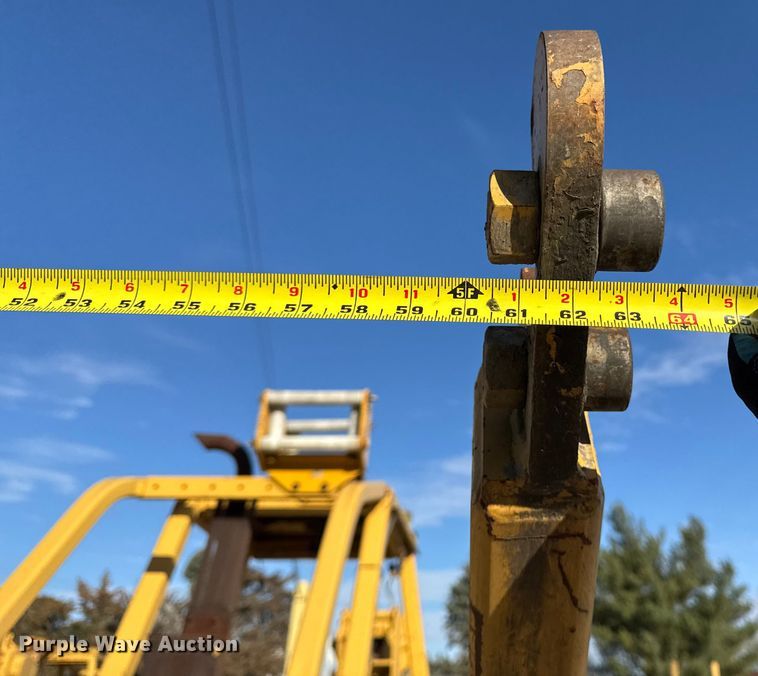 image for item EA2066 1994 Vermeer Flextrak FLX75 vibratory cable plow