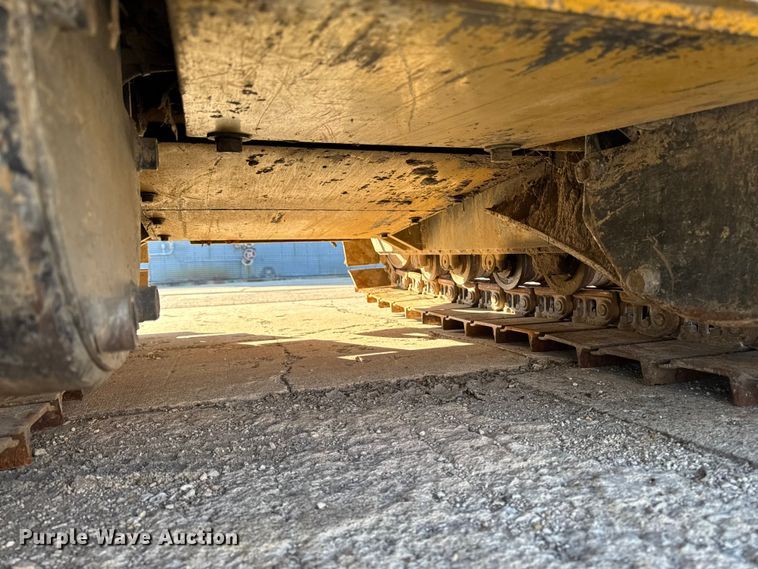 image for item EA2066 1994 Vermeer Flextrak FLX75 vibratory cable plow