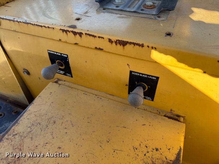 image for item EA2066 1994 Vermeer Flextrak FLX75 vibratory cable plow