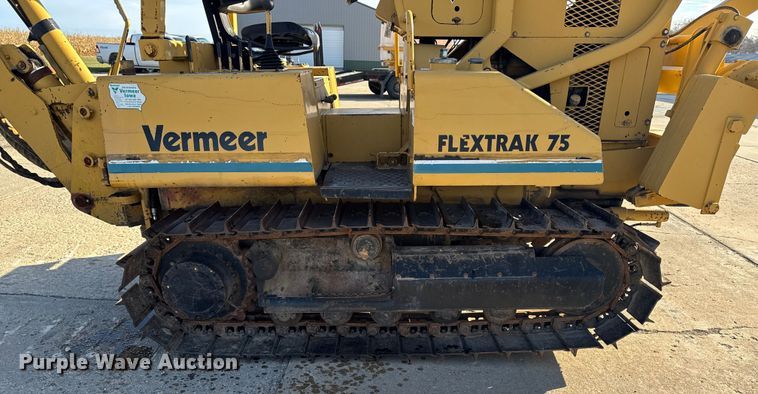 image for item EA2066 1994 Vermeer Flextrak FLX75 vibratory cable plow