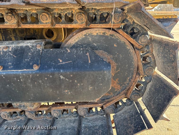 image for item EA2066 1994 Vermeer Flextrak FLX75 vibratory cable plow