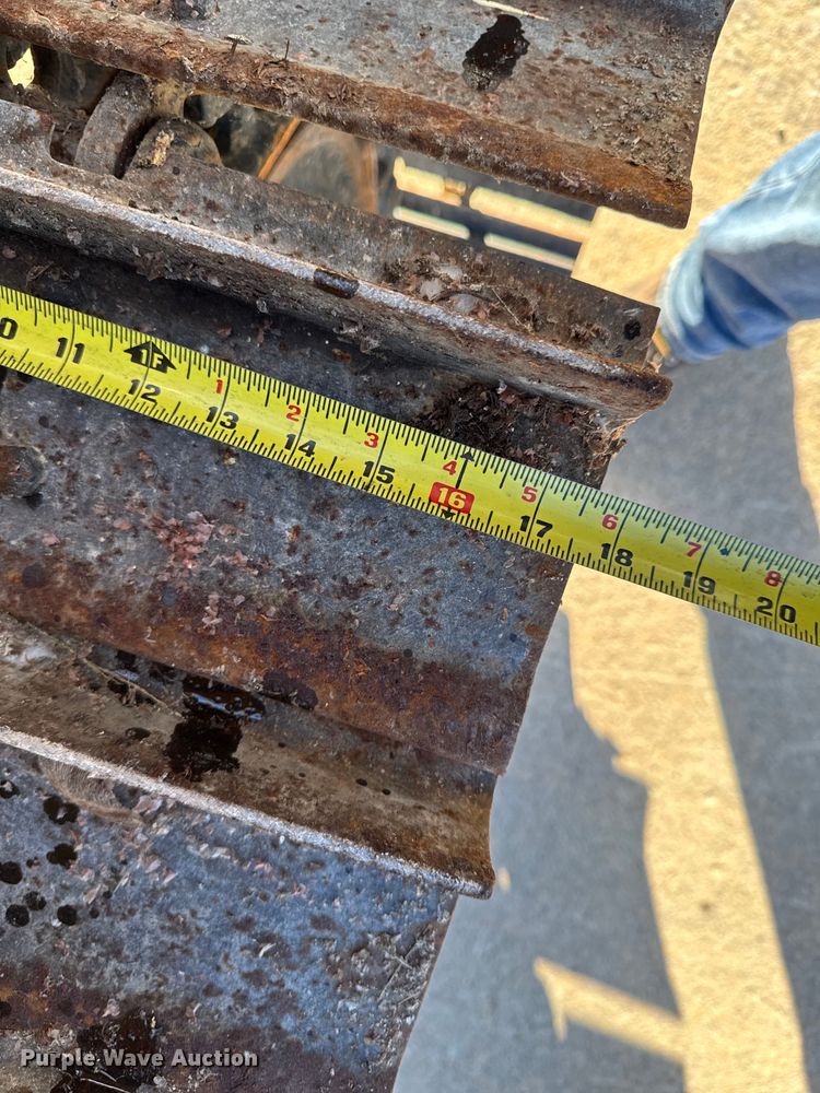 image for item EA2066 1994 Vermeer Flextrak FLX75 vibratory cable plow