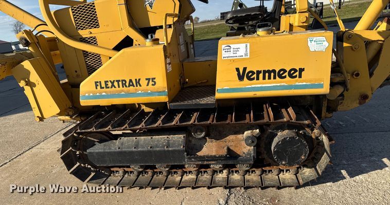 image for item EA2066 1994 Vermeer Flextrak FLX75 vibratory cable plow
