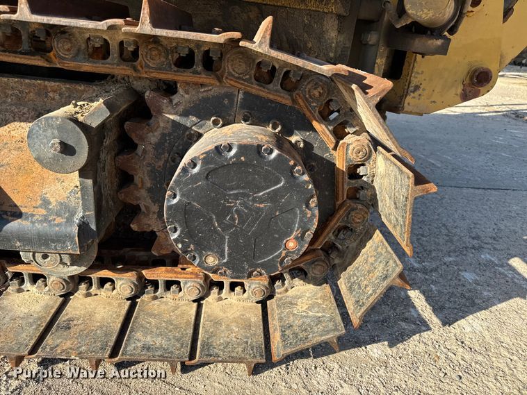 image for item EA2066 1994 Vermeer Flextrak FLX75 vibratory cable plow