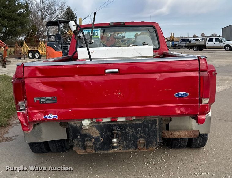 image for item EA2067 1997 Ford F350 Crew Cab pickup truck