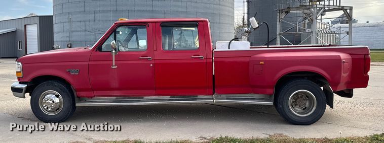 image for item EA2067 1997 Ford F350 Crew Cab pickup truck