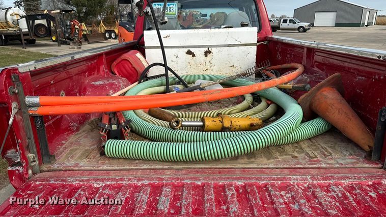 image for item EA2067 1997 Ford F350 Crew Cab pickup truck