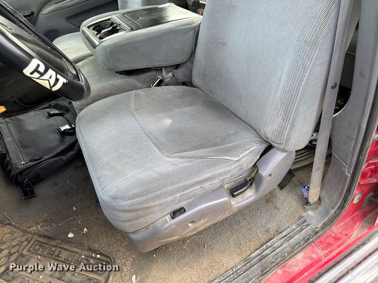 image for item EA2067 1997 Ford F350 Crew Cab pickup truck