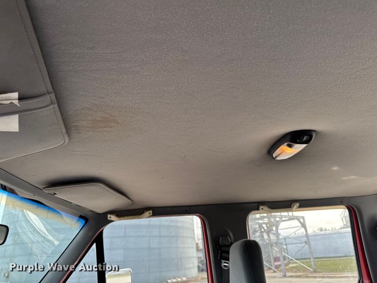 image for item EA2067 1997 Ford F350 Crew Cab pickup truck