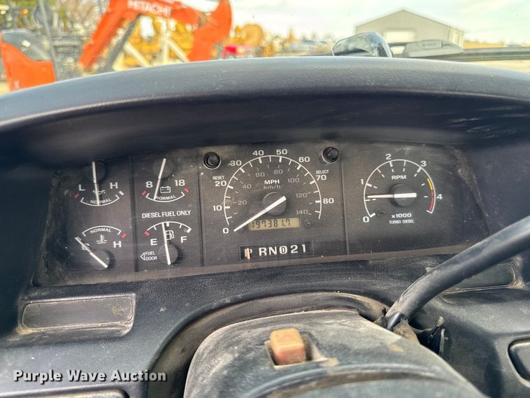 image for item EA2067 1997 Ford F350 Crew Cab pickup truck