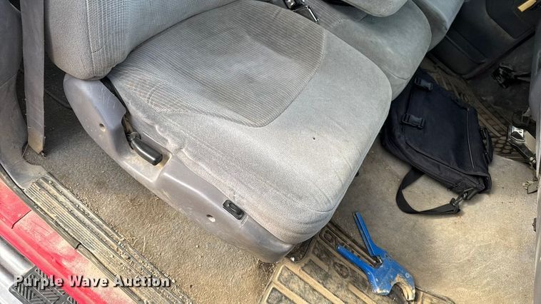 image for item EA2067 1997 Ford F350 Crew Cab pickup truck