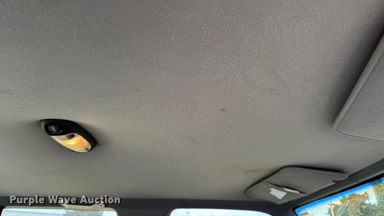 image for item EA2067 1997 Ford F350 Crew Cab pickup truck