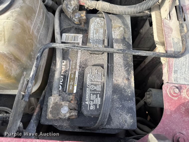 image for item EA2067 1997 Ford F350 Crew Cab pickup truck