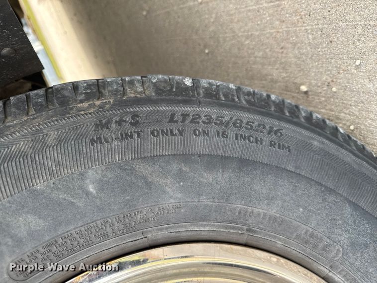 image for item EA2067 1997 Ford F350 Crew Cab pickup truck