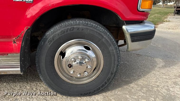 image for item EA2067 1997 Ford F350 Crew Cab pickup truck