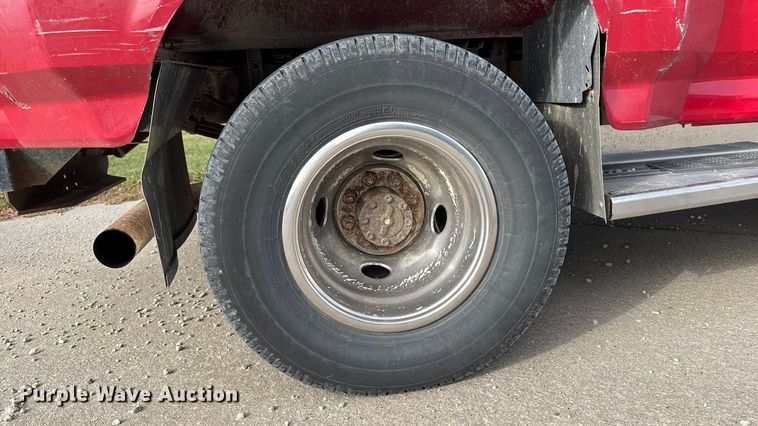 image for item EA2067 1997 Ford F350 Crew Cab pickup truck