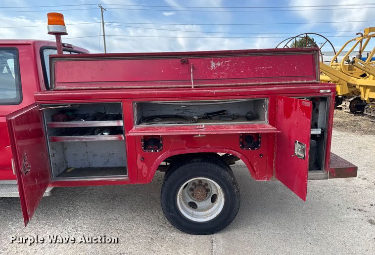 image for item EA2068 1997 Ford F350 SuperCab utility bed pickup truck