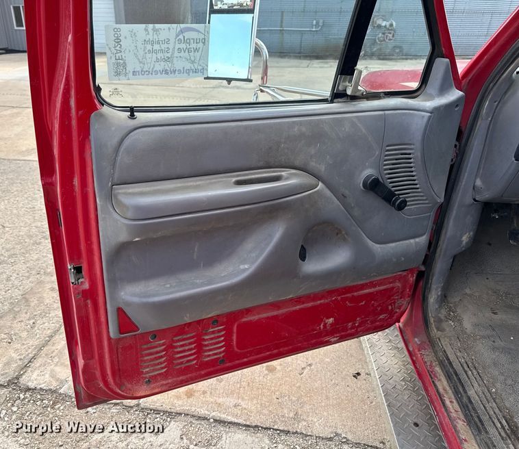 image for item EA2068 1997 Ford F350 SuperCab utility bed pickup truck