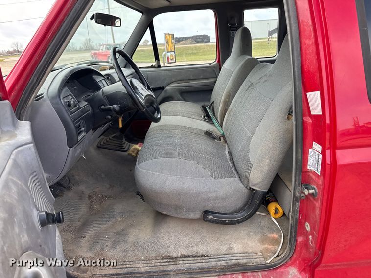 image for item EA2068 1997 Ford F350 SuperCab utility bed pickup truck