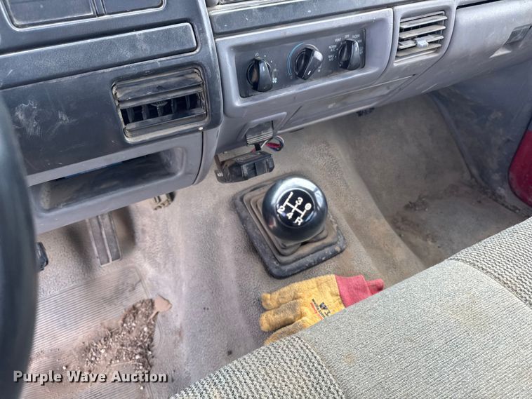 image for item EA2068 1997 Ford F350 SuperCab utility bed pickup truck