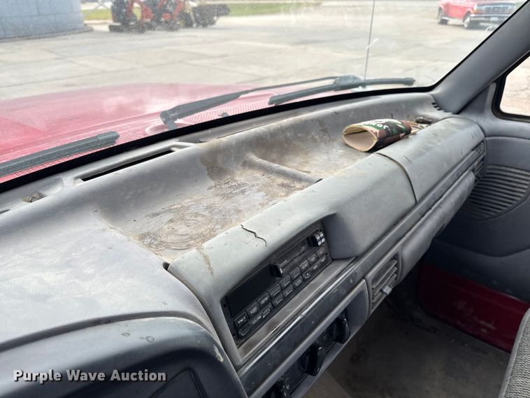 image for item EA2068 1997 Ford F350 SuperCab utility bed pickup truck