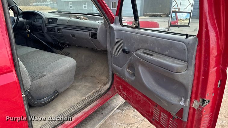 image for item EA2068 1997 Ford F350 SuperCab utility bed pickup truck