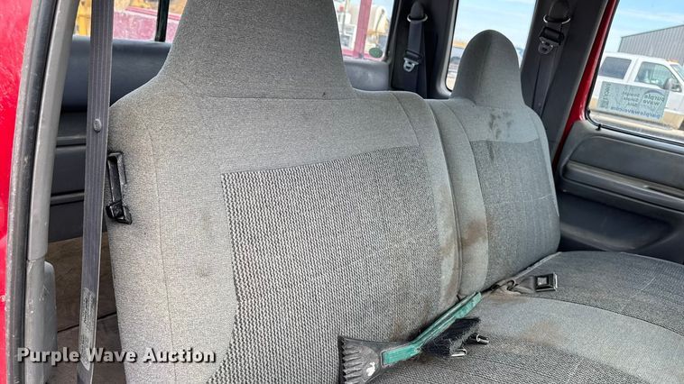 image for item EA2068 1997 Ford F350 SuperCab utility bed pickup truck