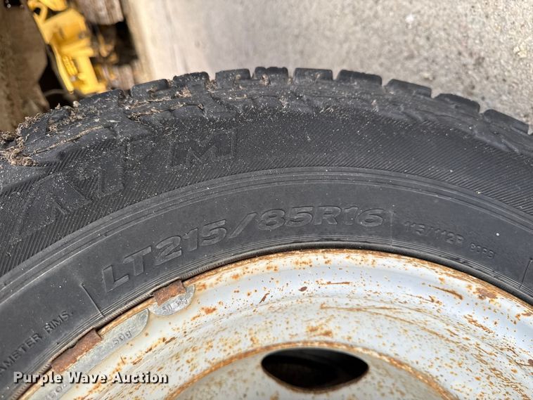 image for item EA2068 1997 Ford F350 SuperCab utility bed pickup truck