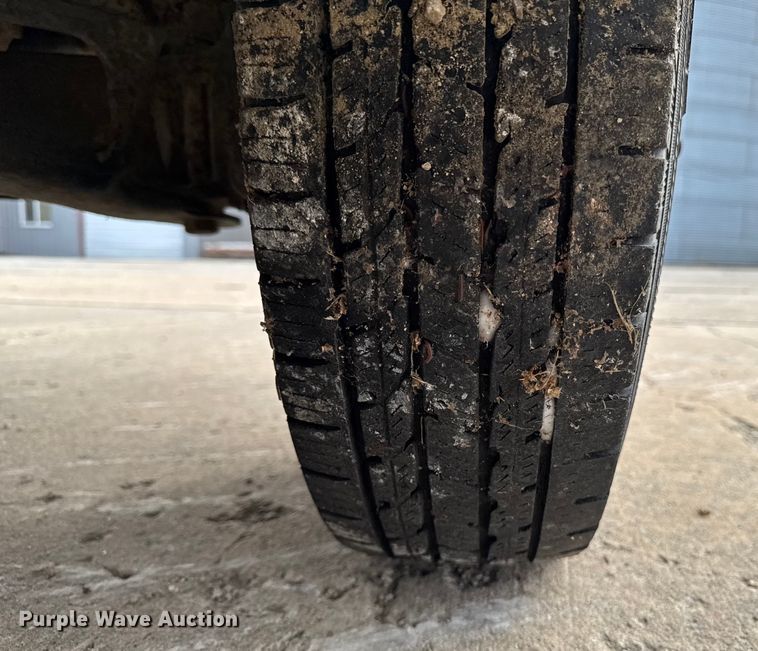 image for item EA2068 1997 Ford F350 SuperCab utility bed pickup truck