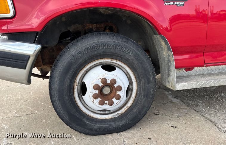 image for item EA2068 1997 Ford F350 SuperCab utility bed pickup truck