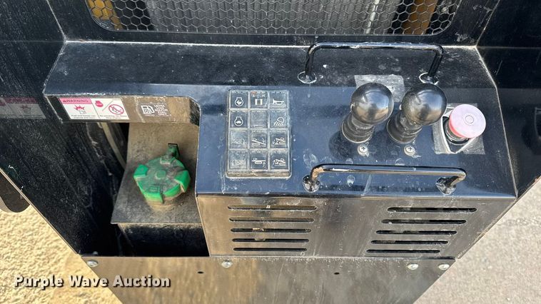 image for item EA2069 2015 Vermeer D20X22III directional boring unit