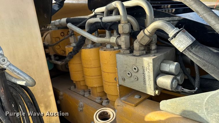 image for item EA2069 2015 Vermeer D20X22III directional boring unit