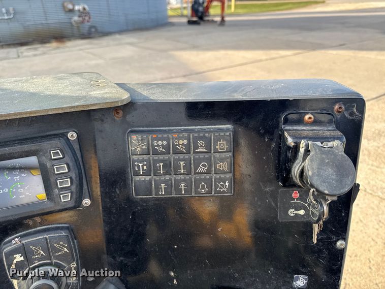 image for item EA2069 2015 Vermeer D20X22III directional boring unit