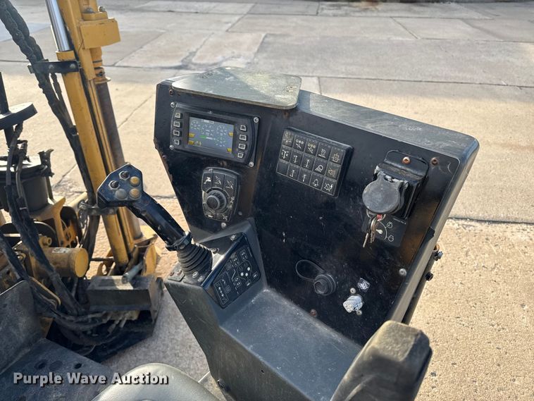 image for item EA2069 2015 Vermeer D20X22III directional boring unit