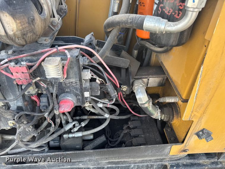 image for item EA2069 2015 Vermeer D20X22III directional boring unit