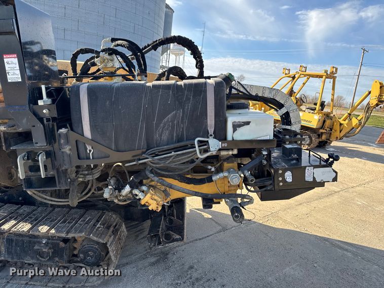 image for item EA2070 2014 Vermeer D24x40 navigator series 3 directional boring unit