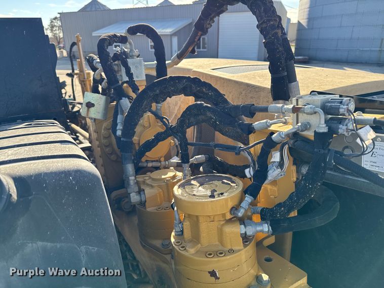 image for item EA2070 2014 Vermeer D24x40 navigator series 3 directional boring unit