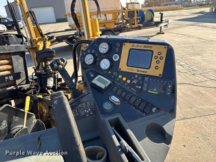 image for item EA2070 2014 Vermeer D24x40 navigator series 3 directional boring unit