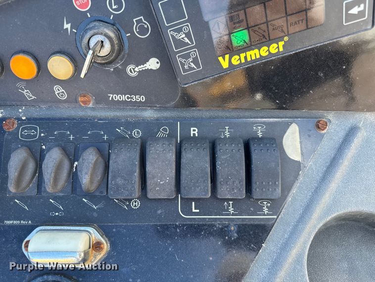 image for item EA2070 2014 Vermeer D24x40 navigator series 3 directional boring unit